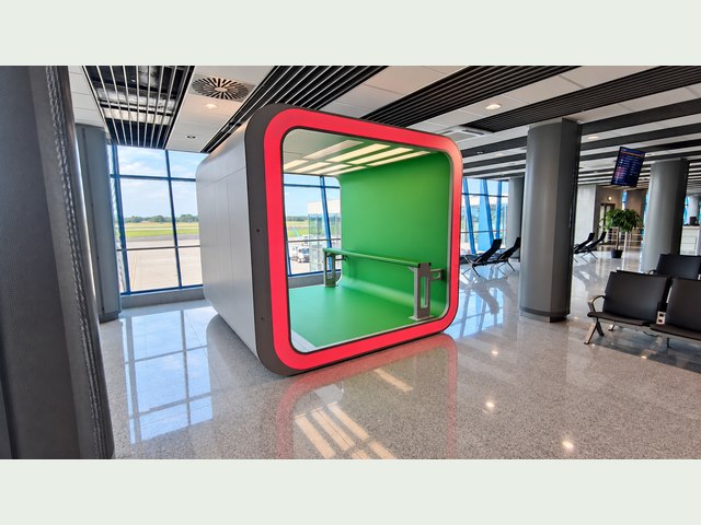 Airport photo installation