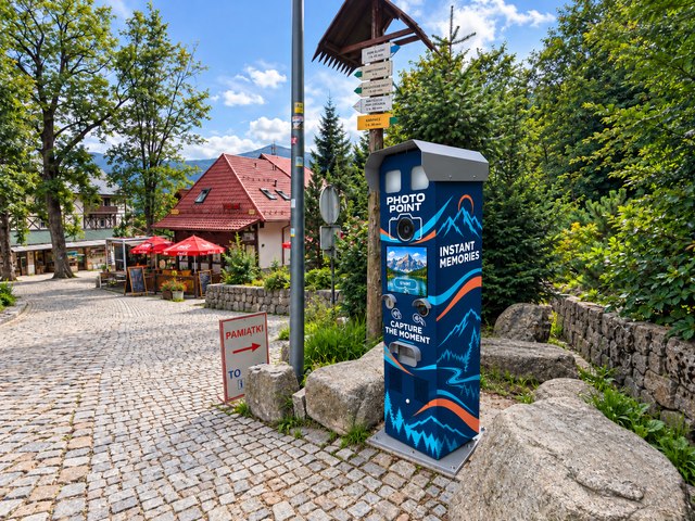 Outdoor photo totem — installation view